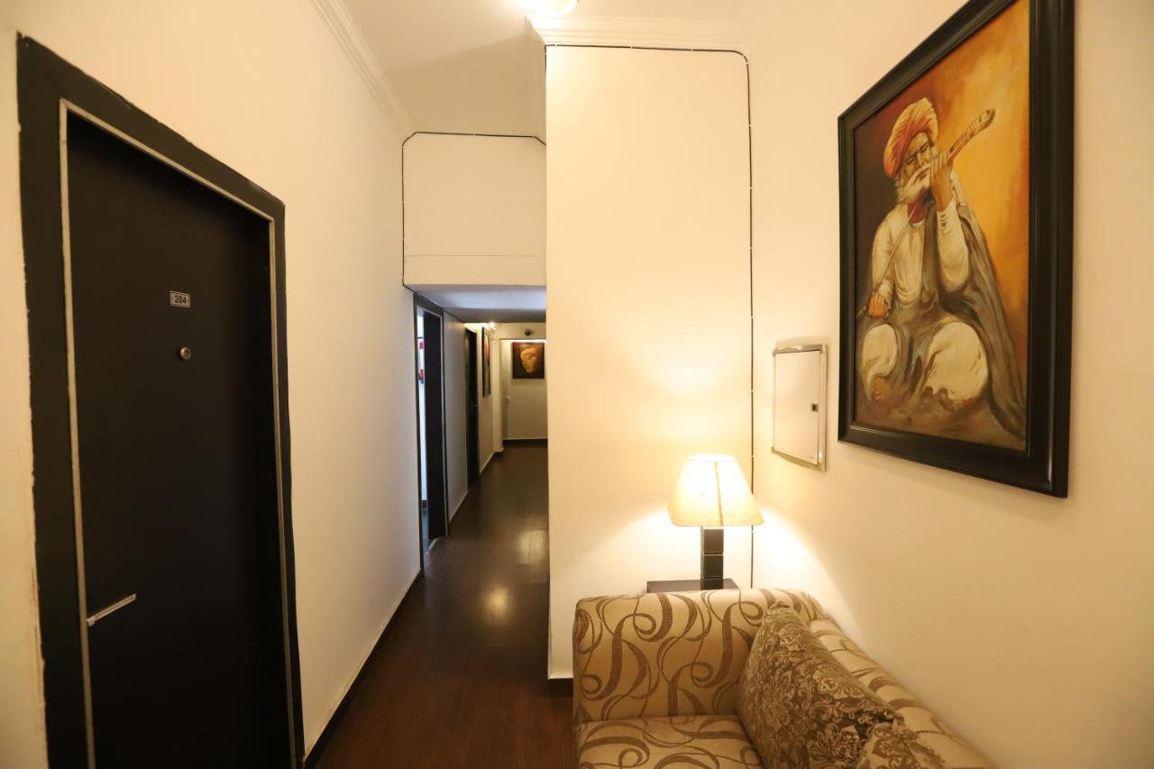 Hotel Capitol Hills - Greater Kailash Delhi Ню Делхи Екстериор снимка